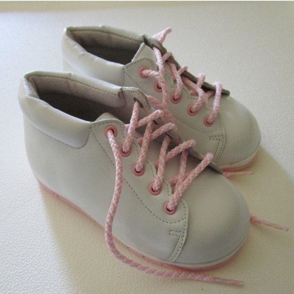 Perfection by Jumping Jacks Walking Toddler Shoes White Leather w/Pink Trim New - Picture 3 of 3